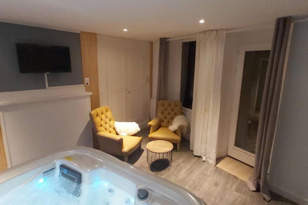 Suite Eden Avec Jacuzzi Prive Chaumont  Exterior photo